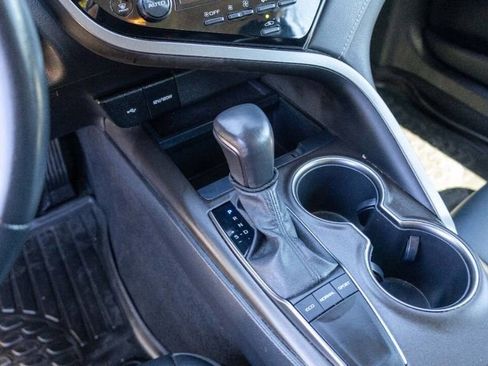 Used 2022 Toyota Camry SE image 43