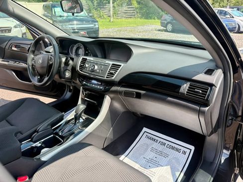 Used 2017 Honda Accord LX image 21