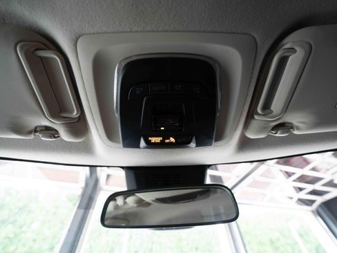 Used 2025 Toyota Corolla LE FWD image 18