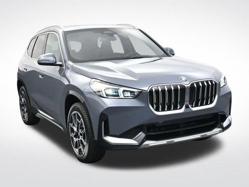 New 2026 BMW X1 xDrive28i w/ Technology Package AWD/4WD image 11