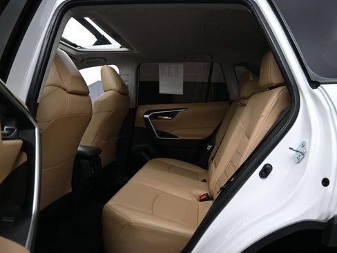 Used 2024 Toyota RAV4 XLE Premium FWD image 15