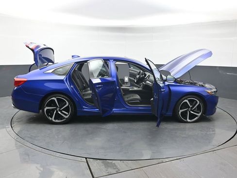 Used 2018 Honda Accord Sport image 48