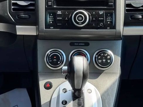 Used 2011 Nissan Sentra 2.0 SR FWD image 20