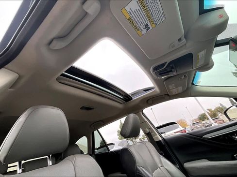 Used 2022 Subaru Outback Limited image 24