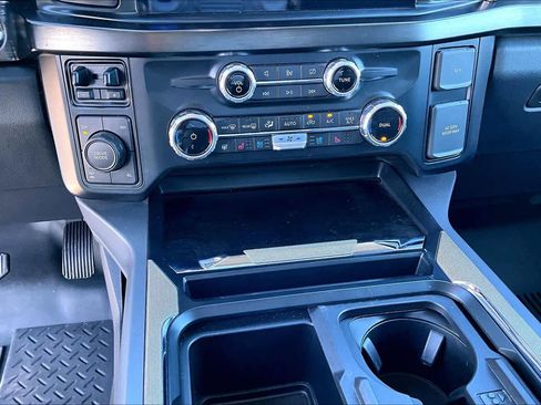 Used 2023 Ford F250 Lariat w/ Lariat Ultimate Package AWD/4WD image 32