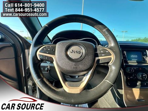 Used 2015 Jeep Grand Cherokee Laredo w/ Quick Order Package 23E AWD/4WD image 11