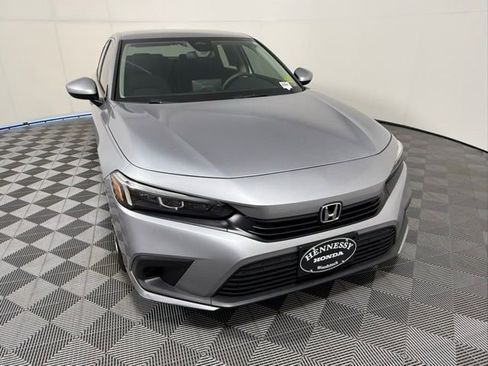 Used 2022 Honda Civic LX image 8