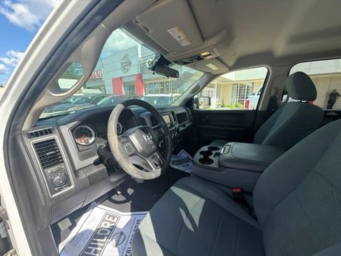 Used 2019 RAM 1500 Express w/ Express Value Package RWD image 38