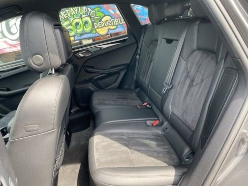 Used 2018 Porsche Macan image 20