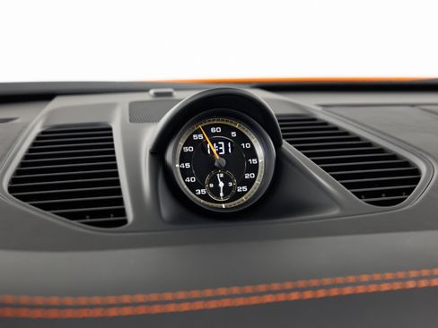 Used 2018 Porsche 911 GT3 RWD image 28