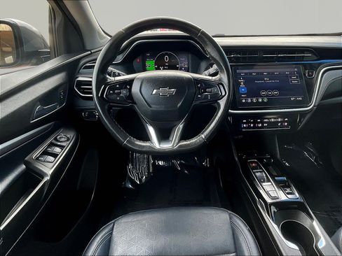 Used 2022 Chevrolet Bolt EUV LT w/ Convenience Package FWD image 8