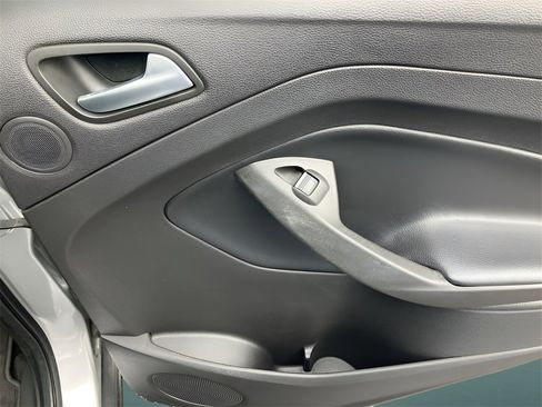 Used 2018 Ford Escape Titanium w/ Ford Safe & Smart Package image 48