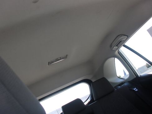 Used 2020 Toyota RAV4 XLE w/ Carpet Mat Package FWD image 20