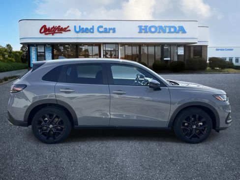 Used 2024 Honda HR-V Sport image 6
