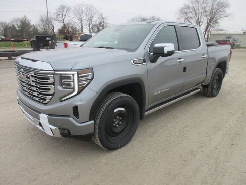 New 2026 GMC Sierra 1500 Denali w/ Denali Reserve Package image 11