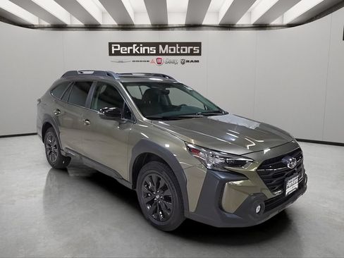 Used 2025 Subaru Outback Onyx Edition AWD/4WD image 7