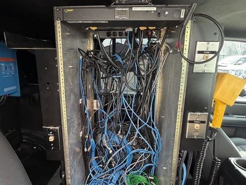 Used 2017 Ford Expedition EL XLT image 28