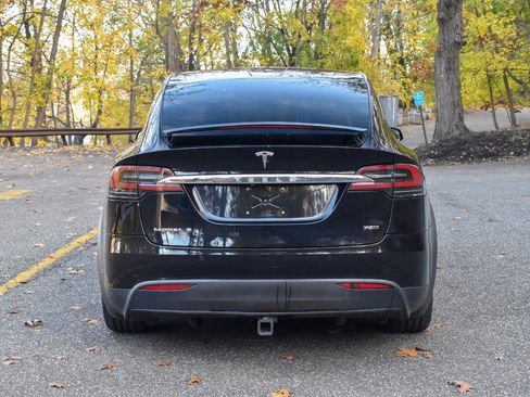 Used 2018 Tesla Model X 75D image 8