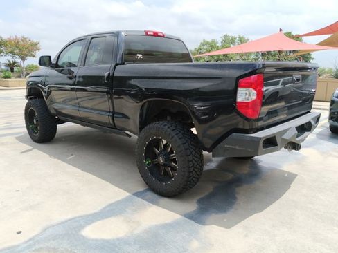 Used 2017 Toyota Tundra SR RWD image 2