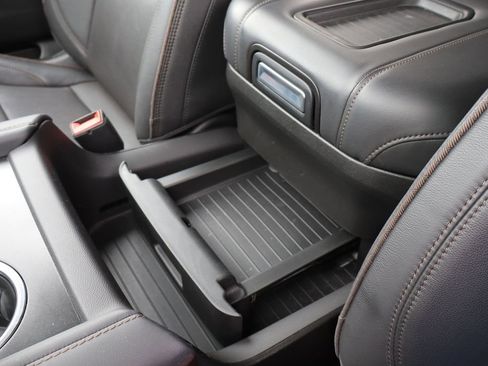 Used 2023 Chevrolet Tahoe High Country AWD/4WD image 29
