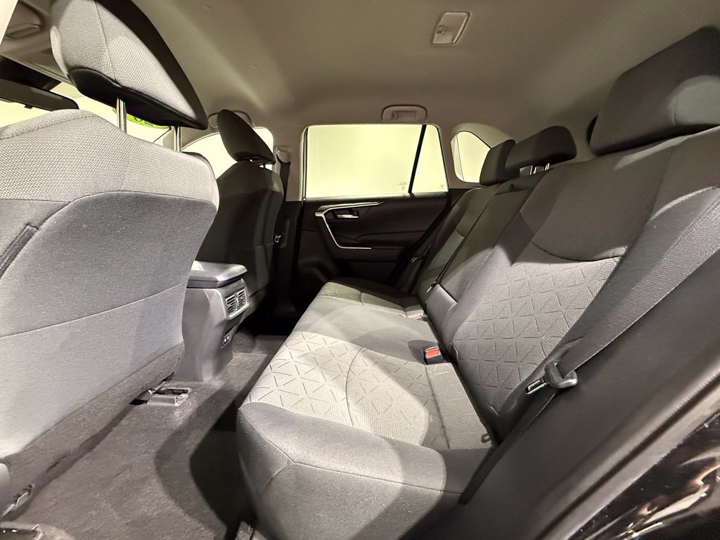 Used 2020 Toyota RAV4 XLE w/ All Weather Liner Package AWD/4WD image 18
