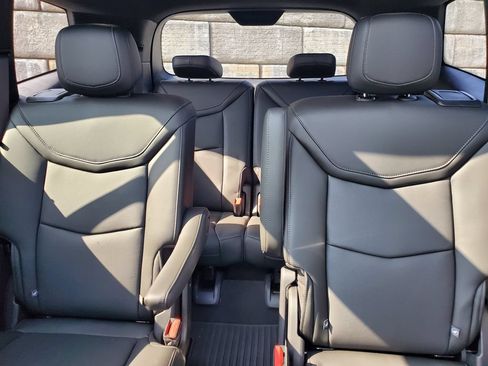 Certified 2024 Cadillac XT6 Premium Luxury AWD/4WD image 35