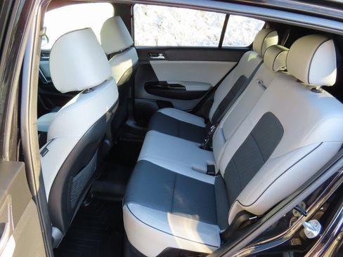 Certified 2019 Kia Sportage EX w/ EX Sport Appearance Package image 27