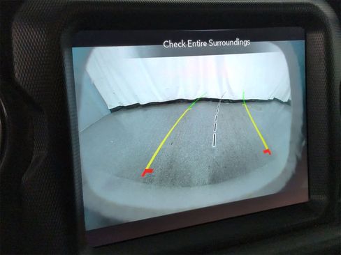 Certified 2020 Jeep Wrangler Unlimited Sahara image 30