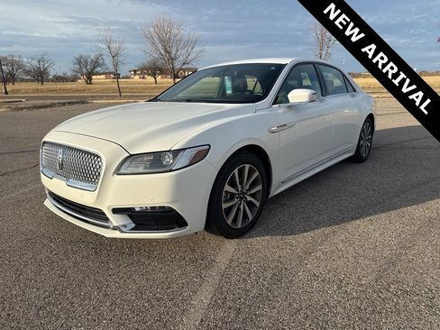 Used 2020 Lincoln Continental w/ Convenience Package image 1