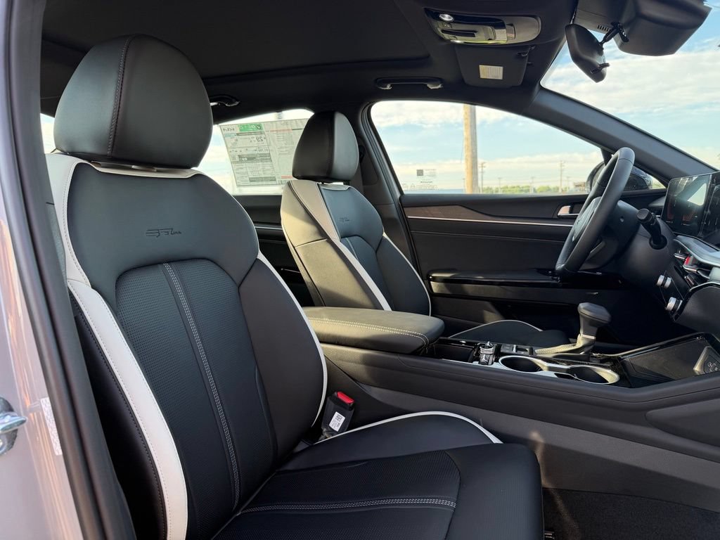 New 2026 Kia K5 GT-Line AWD/4WD image 32