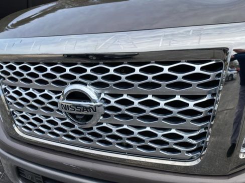 Used 2017 Nissan Titan Platinum Reserve AWD/4WD image 47