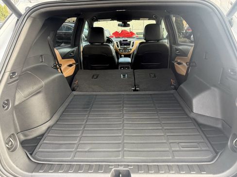 Used 2020 Chevrolet Equinox Premier image 21