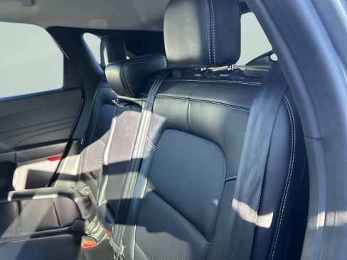 Used 2023 Ford Escape Platinum image 30