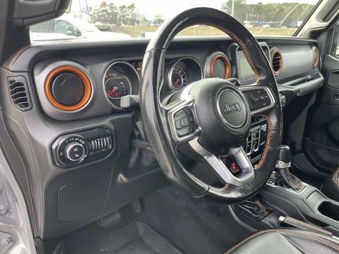 Used 2020 Jeep Gladiator Mojave image 19