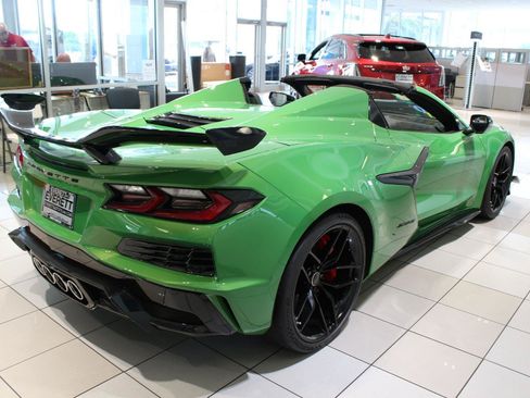 New 2026 Chevrolet Corvette Z06 w/ Z07 Performance Package RWD image 6