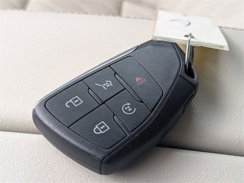 Used 2023 Buick Envision Avenir image 32