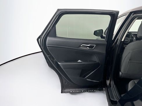 Used 2025 Kia Sportage LX FWD image 25