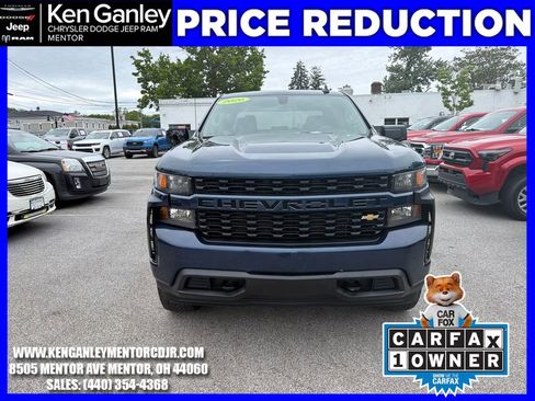 Used 2020 Chevrolet Silverado 1500 Custom w/ Infotainment Package AWD/4WD image 2
