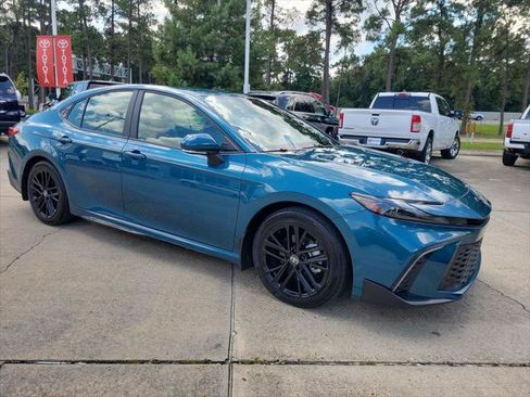 Certified 2026 Toyota Camry SE w/ Convenience Package FWD image 9
