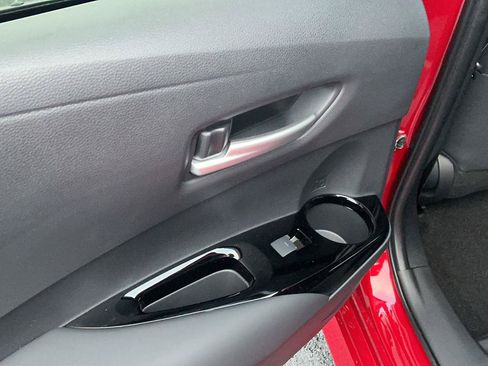 Used 2025 Toyota Corolla SE w/ SE Package FWD image 27