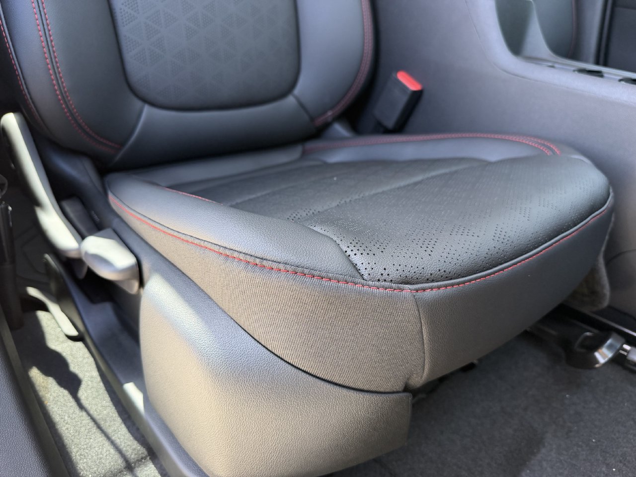 New 2027 Chevrolet Bolt RS w/ Technology Package FWD image 24