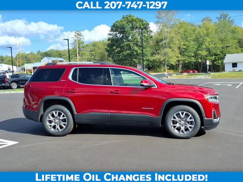 Used 2021 GMC Acadia SLT w/ Technology Package AWD/4WD image 4