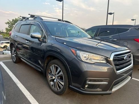 Used 2019 Subaru Ascent Touring w/ Popular Package #2 AWD/4WD image 2