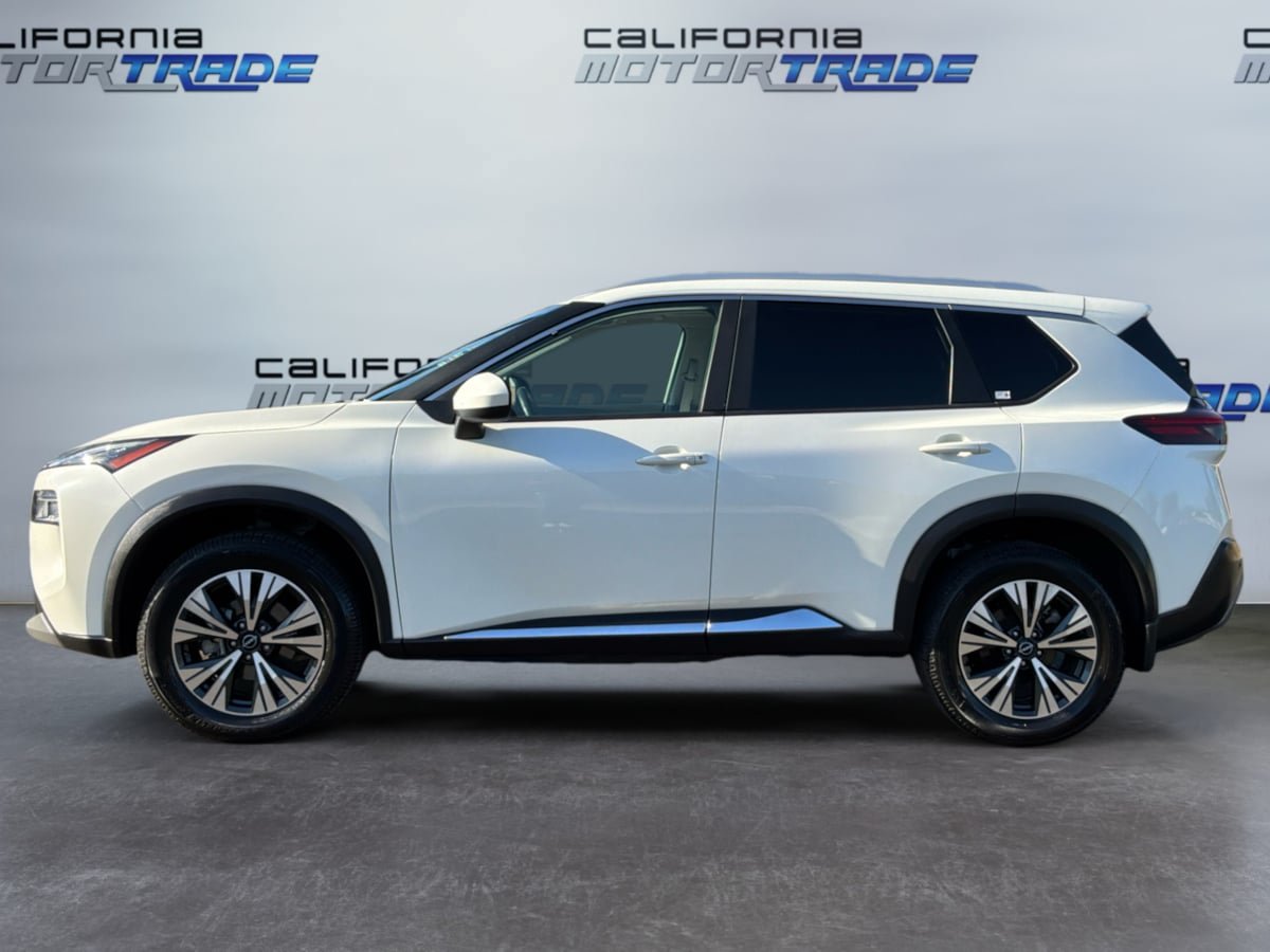 Used 2023 Nissan Rogue SV w/ SV Premium B Package FWD image 8