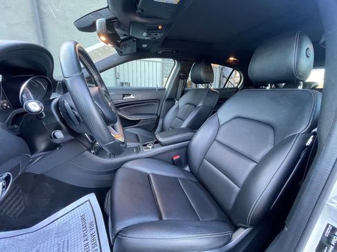 Used 2016 Mercedes-Benz GLA 250 image 10