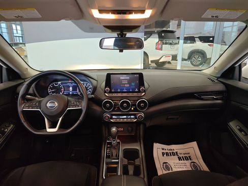 Used 2020 Nissan Sentra SV image 28