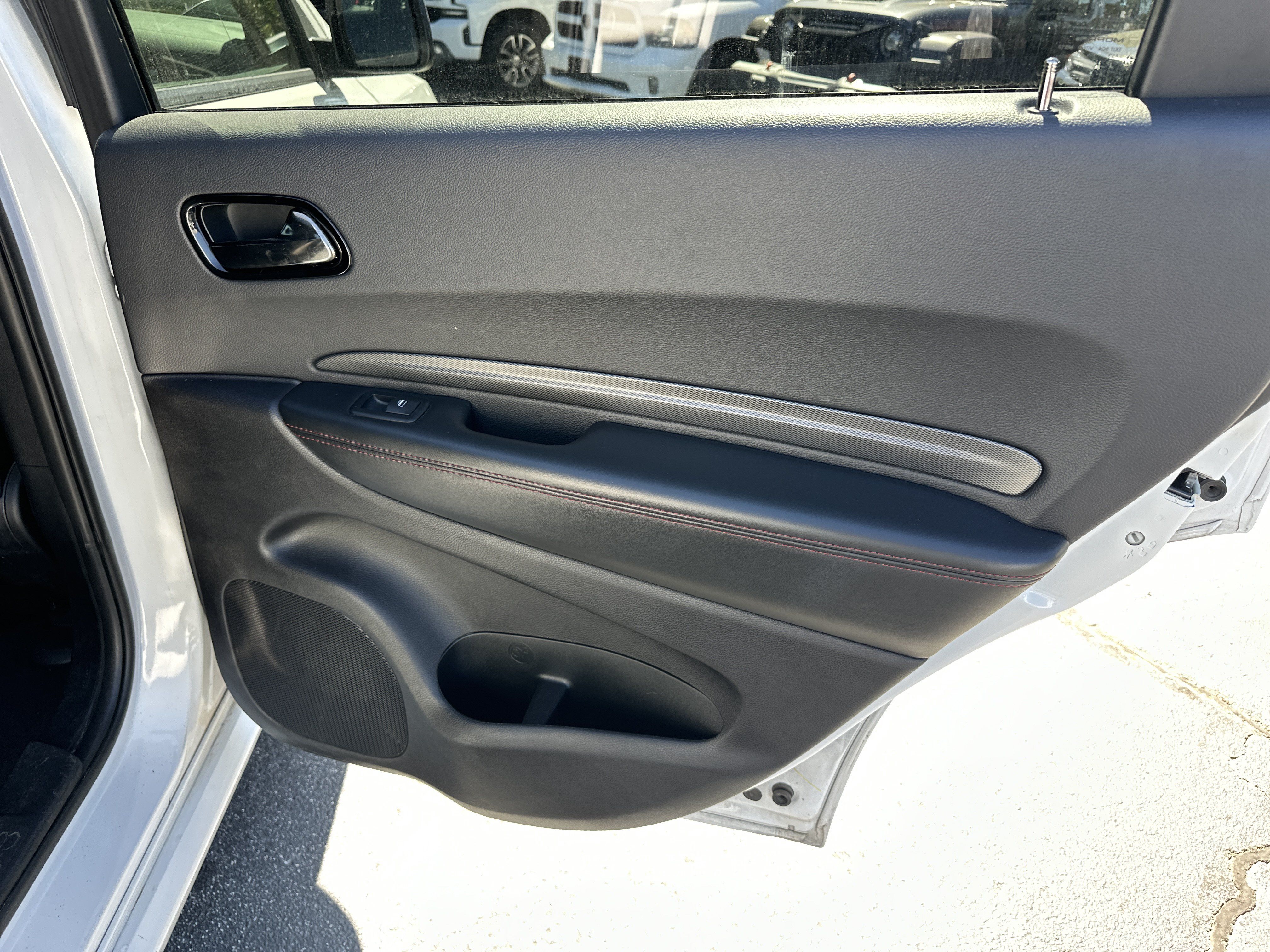 Used 2025 Dodge Durango GT AWD/4WD image 17