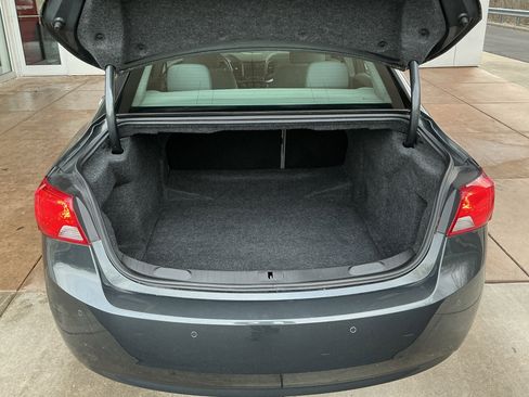 Used 2014 Chevrolet Impala LS w/ LS Convenience Package image 24