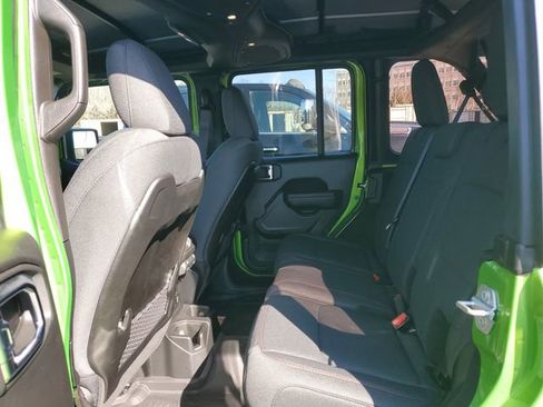 Certified 2025 Jeep Wrangler Rubicon image 7