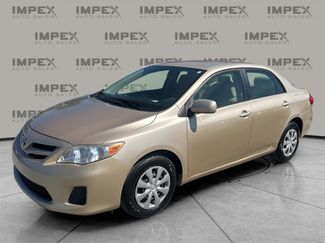 Used 2011 Toyota Corolla LE image 1